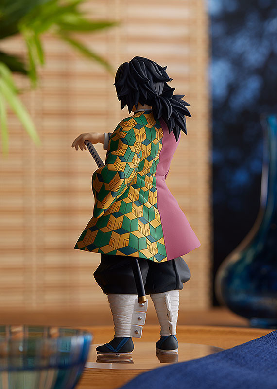 POP UP PARADE Giyu Tomioka (Demon Slayer: Kimetsu no Yaiba)