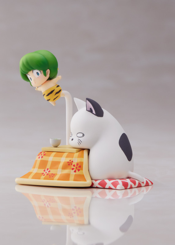 Urusei Yatsura Kotatsu Neko Ten Mini Figure