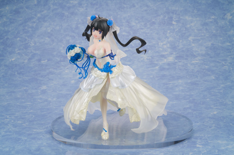 Is It Wrong to Try to Pick Up Girls in a Dungeon? - Hestia Wedding Dress Ver