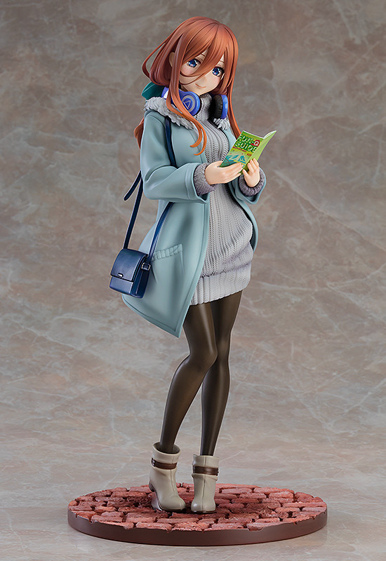 1/6 The Quintessential: Miku Nakano: Date Style Ver.