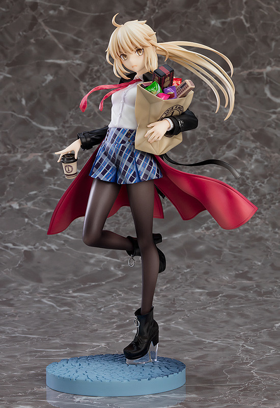 1/7 Fate/Grand Order Saber/Altria Pendragon (Alter): Heroic Spirit Traveling Outfit Ver.